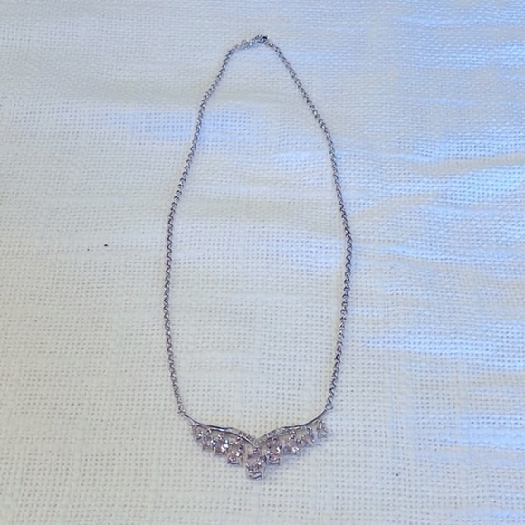 Sterling silver 925 Diamond chip elegant pink cz dangle drop bar pendant - Picture 5 of 13